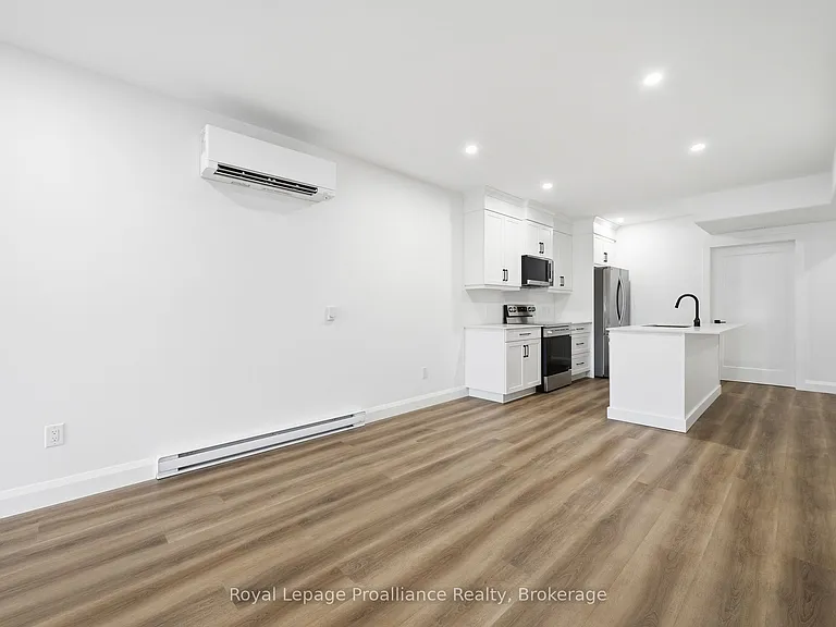 90B Lywood St #LOWER — Photo 16
