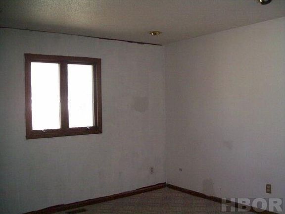 3rd image of 222 Trenton Ave