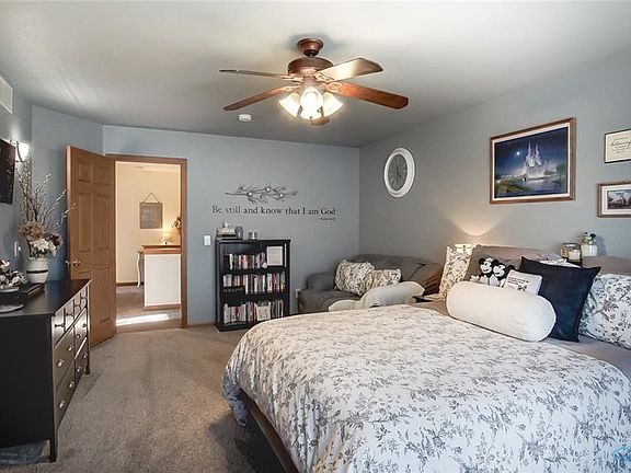5th image of 1147 Bluejay Dr