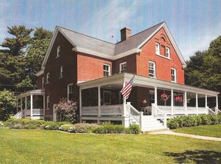 176 McKinley Ct, Portland, ME 04106