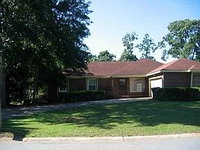 4th image of 318 Gilchrist Dr