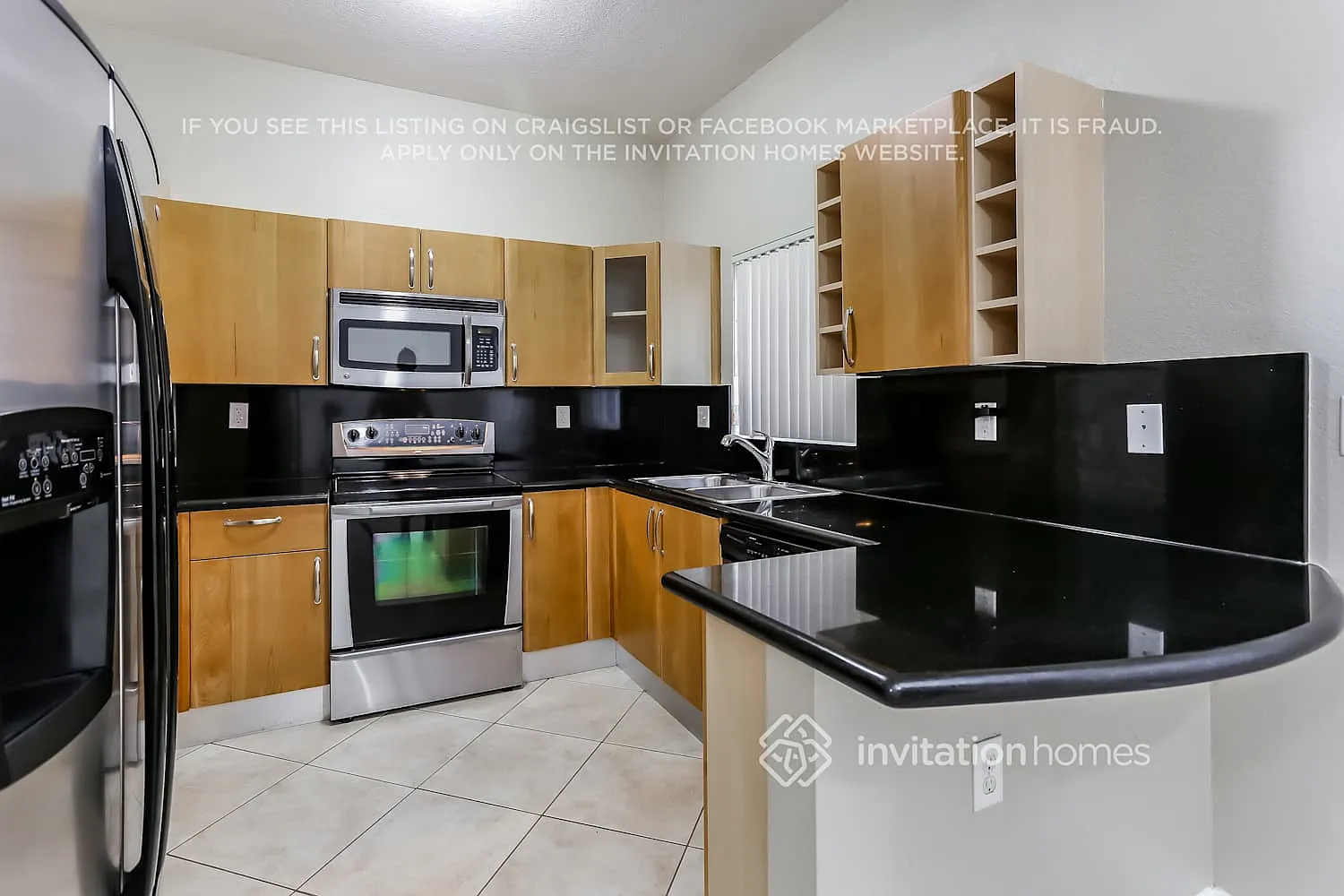 7449 NW 181st St Hialeah, FL 33015 — Photo 4