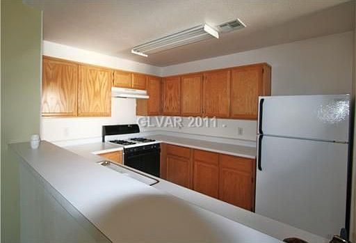 4th image of 350 S Durango Dr Unit 221