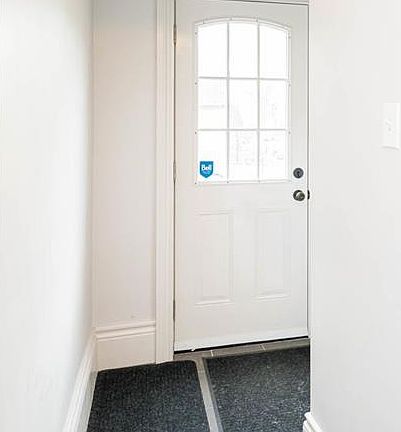 5th image of 146 Forest Ave