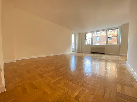 Rented by Bond New York | media 6