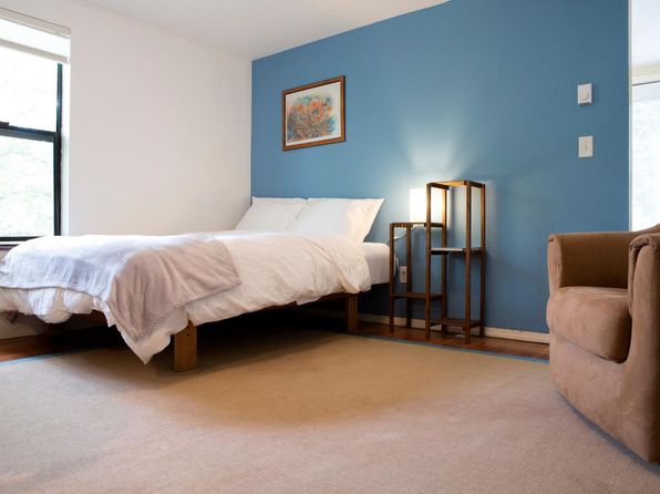 1534 SE Main St APT 2