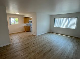 19142 Sherman Way #4, Reseda, CA 91335