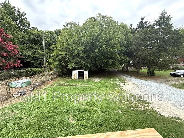 915 Willow Rd — Photo 20