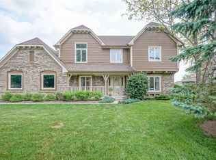 816 Arrowwood Dr, Carmel, IN 46033