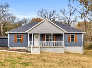 303 Rogers St, Hartsville, TN 37074