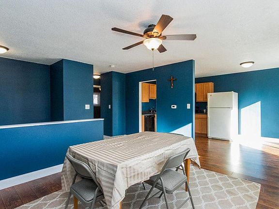 4th image of 740 Garnet Dr