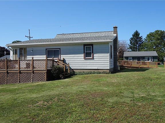 5th image of 69 Wellington St