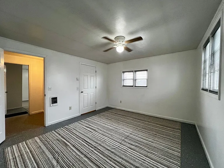 1003 S 8th St — Photo 9
