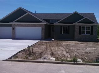 4259 Braxton Dr, Janesville, WI 53545