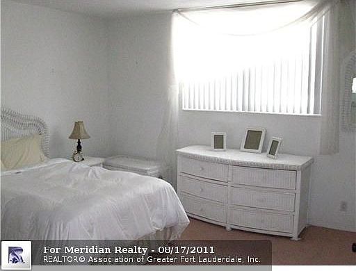 5th image of 4250 Galt Ocean Dr APT 1C