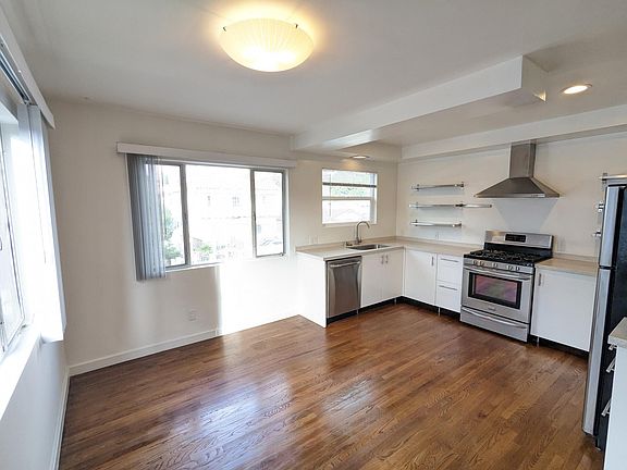 5th image of 1816 N Mariposa Ave APT 4