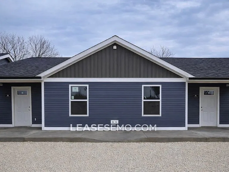74 Presley Ave — Photo 3