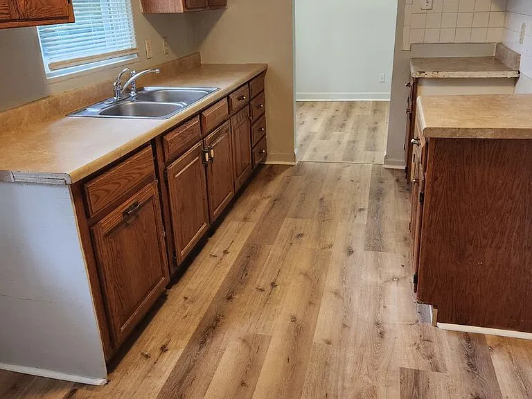3573 SW Kerry Ave — Photo 1