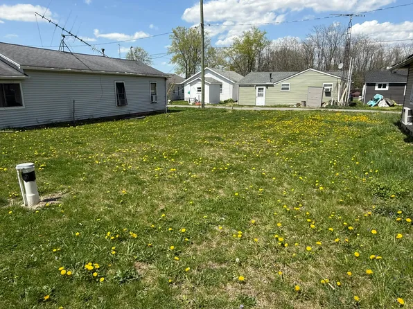 8952 Maple St, Lakeview, OH 43331