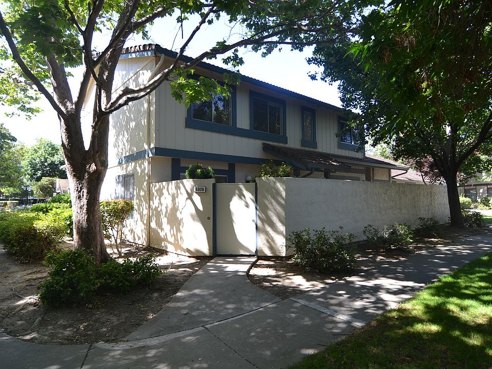 1st image of 6928 Jarvis Ave