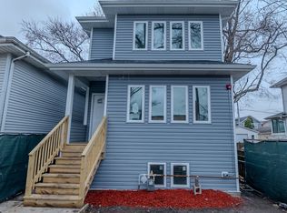 1131 S Ridgeland Ave, Oak Park, IL 60304