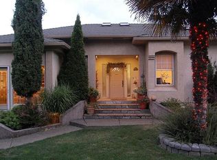 1135 W Evans Crk Rd, Rogue River, OR 97537