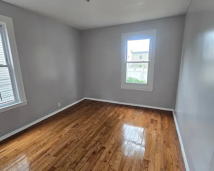 272 Clinton Pl #1L — Photo 2
