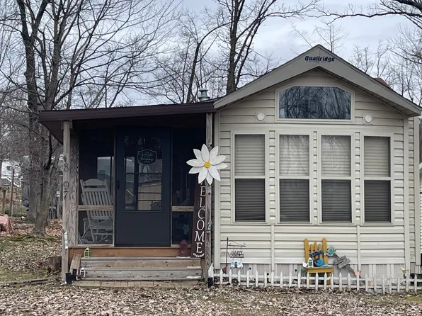 8-97 Woodhaven Lakes, Sublette, IL 61367