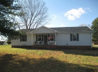 515 Lawrence Ave, Chapel Hill, TN 37034