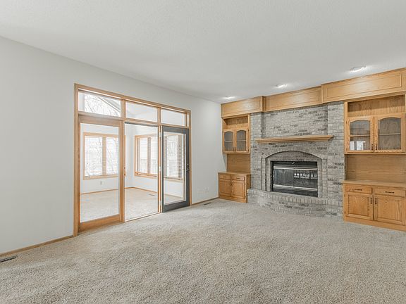 2nd image of 209 Geneva Blvd