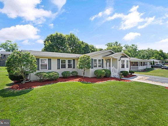 5th image of 119 Oakridge Dr
