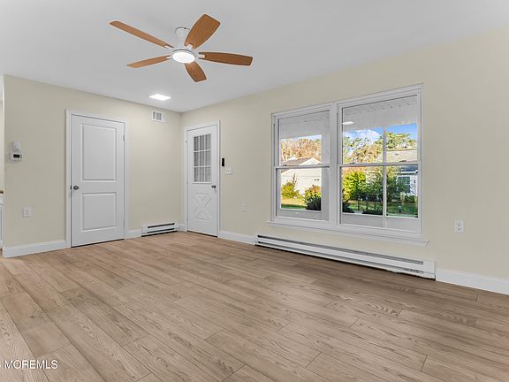 5th image of 943 B Liverpool Circle