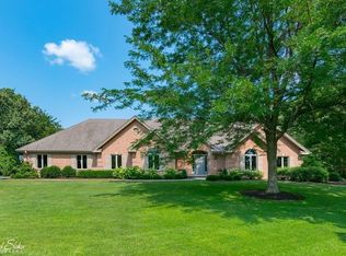 2008 Barreville Rd, McHenry, IL 60050