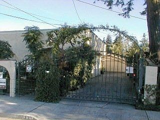 1st image of 330 Buckeye St
