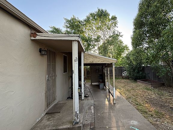 3rd image of 2628 61st St