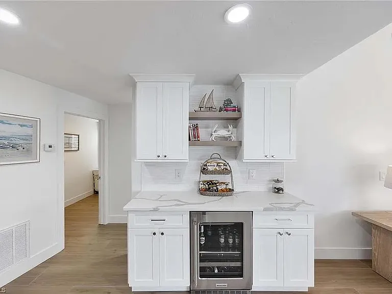 9905 Treasure Cay Ln — Photo 12