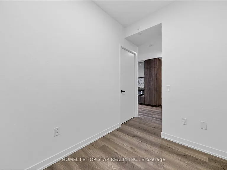 8 Interchange Way #5601 — Photo 23