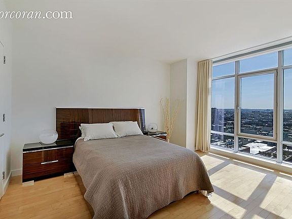 5th image of 1 Northside Piers APT 22E