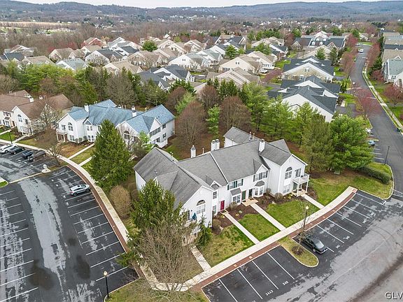 3rd image of 1919 Willings Ln