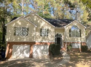 2318 Sandspring Dr SW, Atlanta, GA 30331