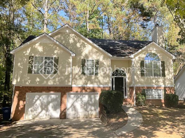 2318 Sandspring Dr SW