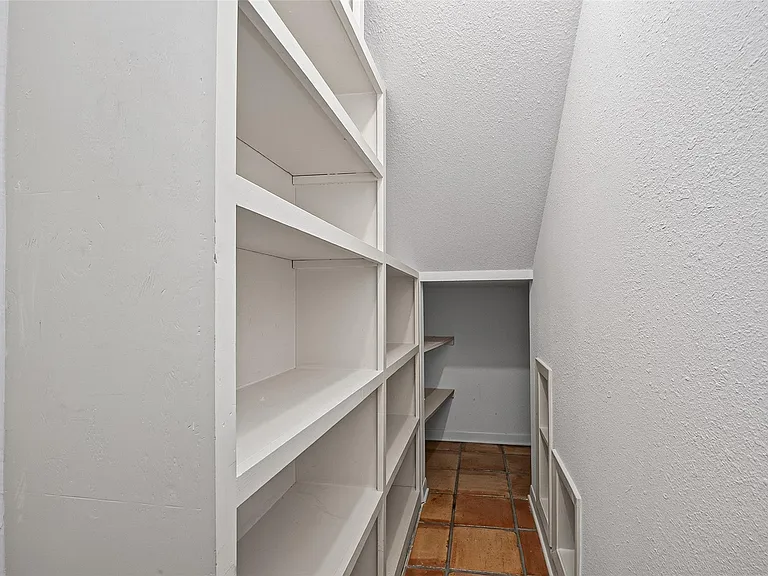 1344 Chardonnay Dr — Photo 24