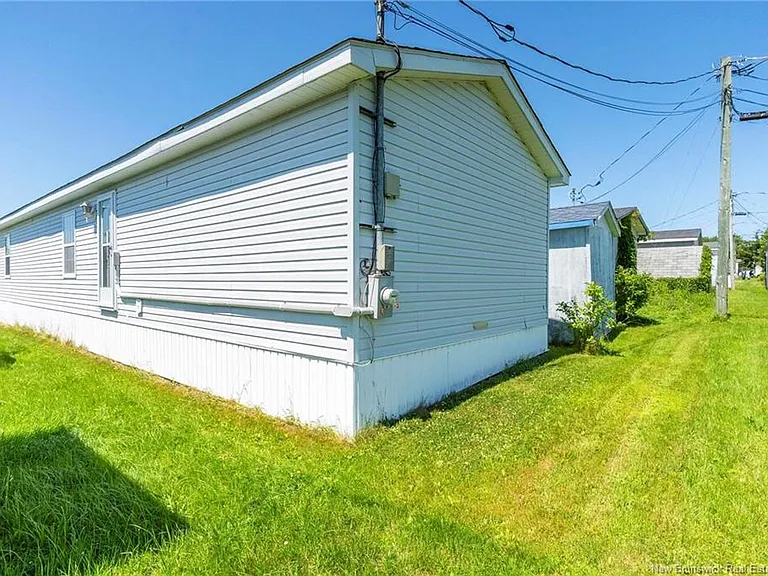 29 Gerald Blvd — Photo 28