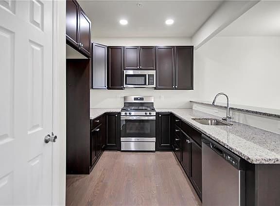 4th image of 1499 Black Forest Dr