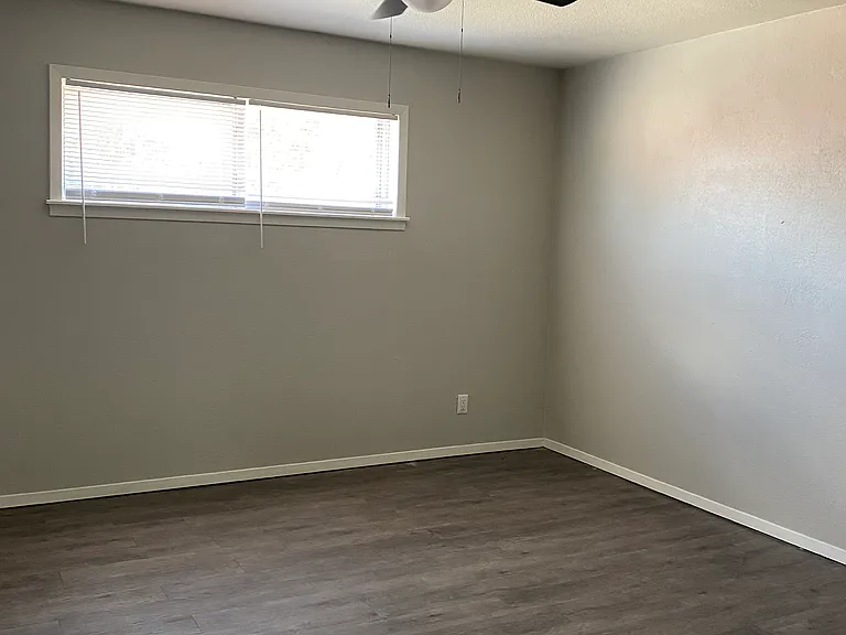 2241 W Burton Rd #87 — Photo 5