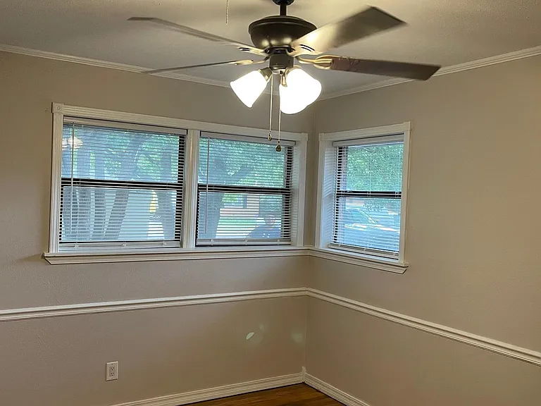 3611 Fleetwood Dr — Photo 23