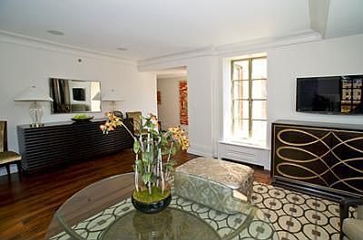 4th image of 140 E 63rd St APT 12E