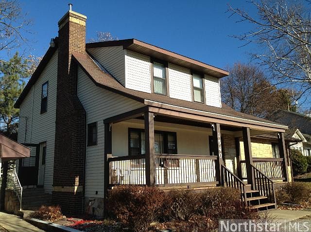 2nd image of 1540 McKnight Rd N