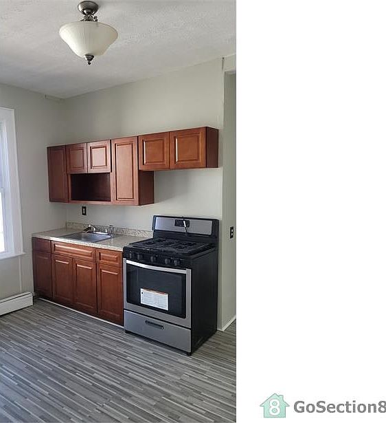 1st image of 118 Brookdale Ave APT 2R