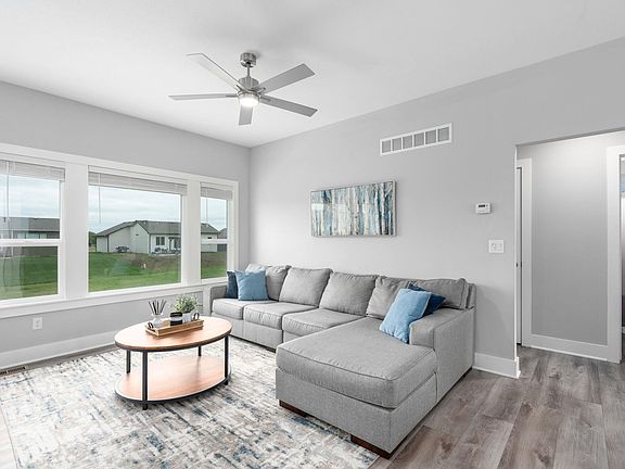 4th image of 2305 E Watercress St